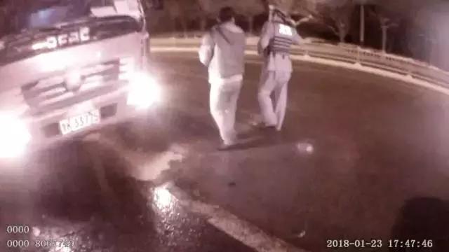 柴油油箱冻了怎么快速解冻,火烤油箱解冻视频大全