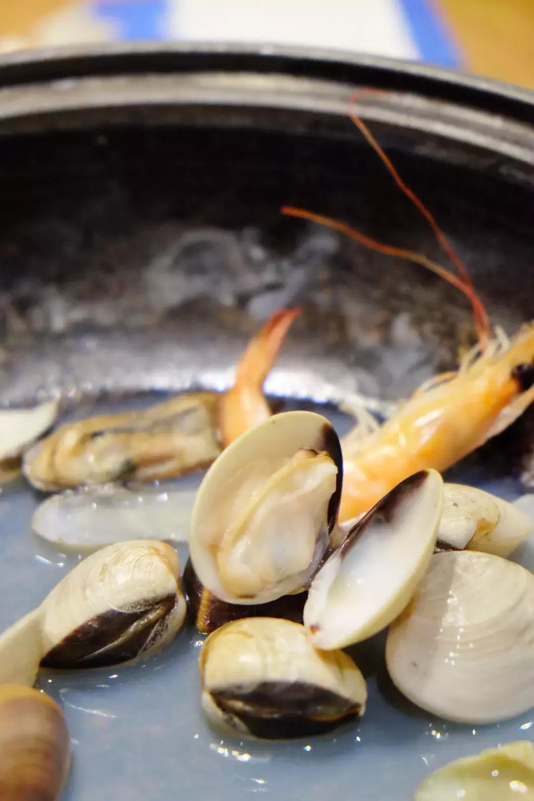 贵阳平价海鲜店,高大上的海鲜店装修