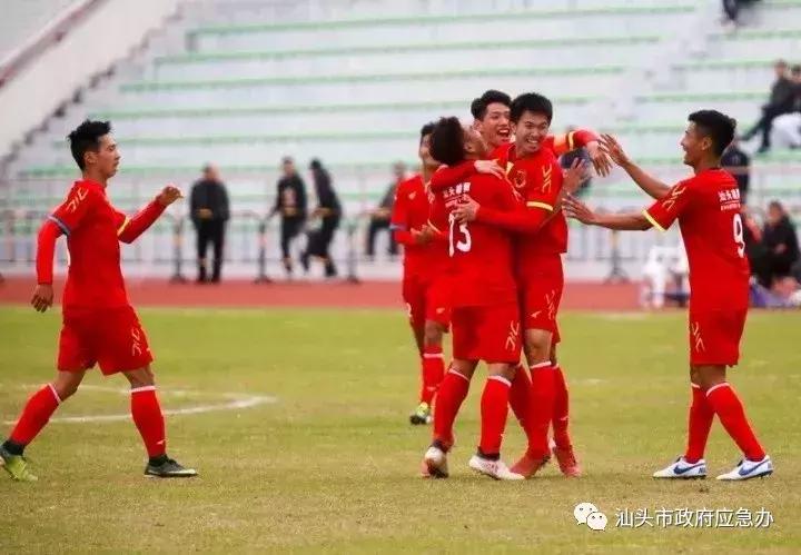 疯狂打call演唱,汕头雄狮第一支球队