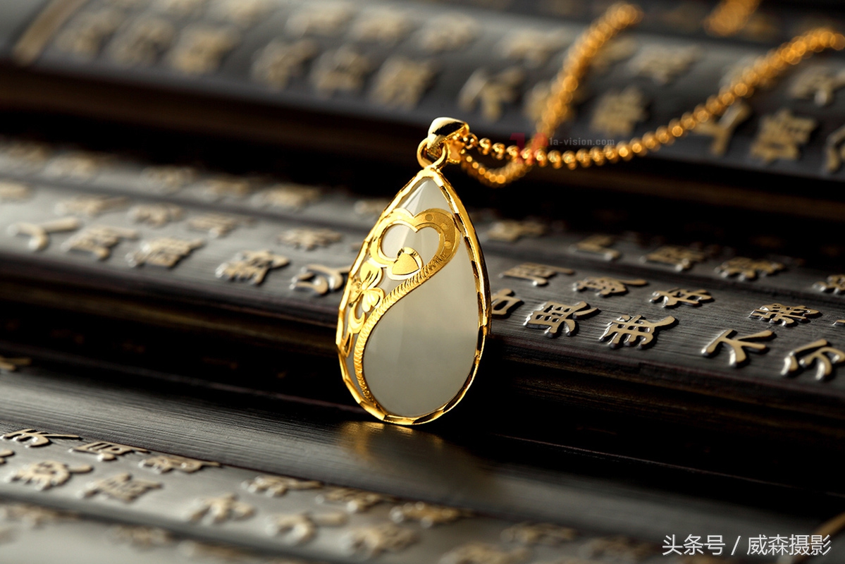 珠宝摄影之中的玉器拍摄技巧,如何给珠宝翡翠拍照