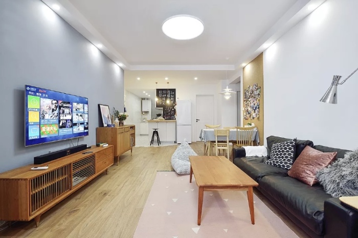 朋友新家第一次登门送点什么呢,阳台百叶门效果图大全