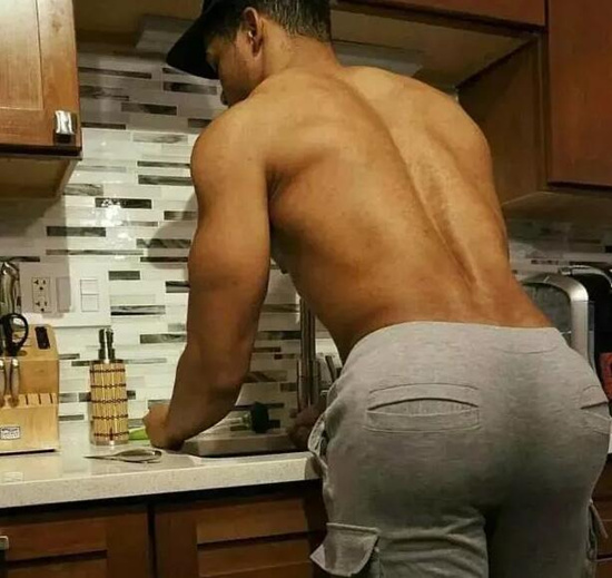 男生屁股翘是种什么体验,男生屁股太翘如何快速矫正