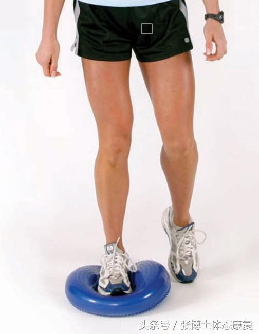 运动脚崴伤怎么快点恢复,运动损伤康复脚踝扭伤处理