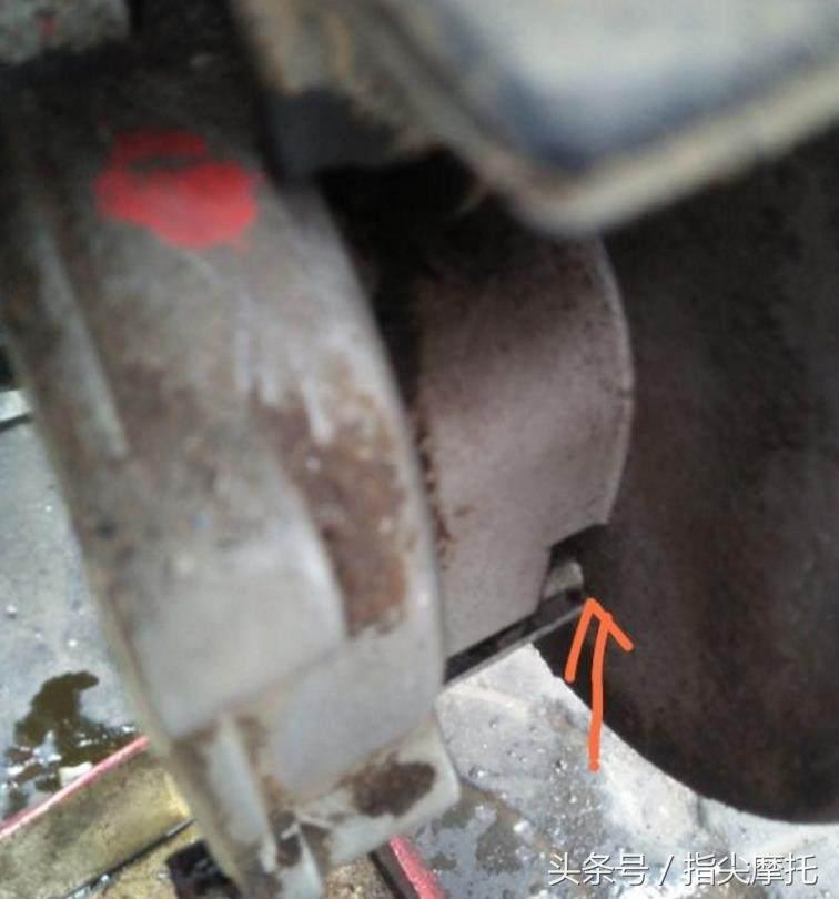 踏板车尾牙漏油影响大吗,踏板车牙箱漏油有响声