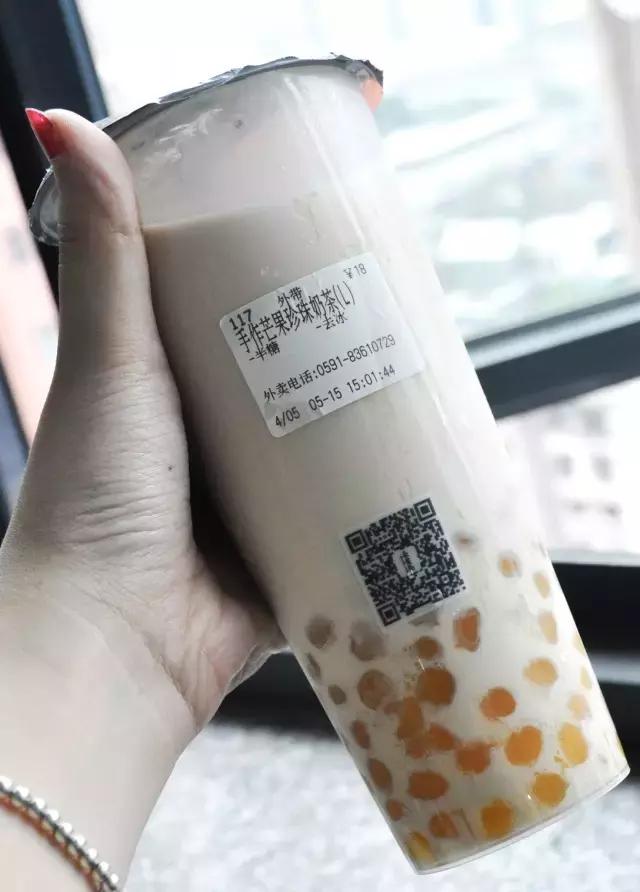 喝遍所有地方的拿铁,喝遍所有奶茶