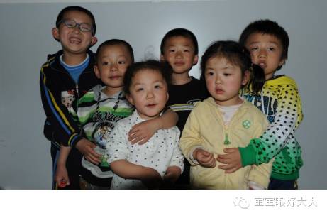 先天性上睑下垂最佳的治疗措施,上睑下垂适合多少岁治疗