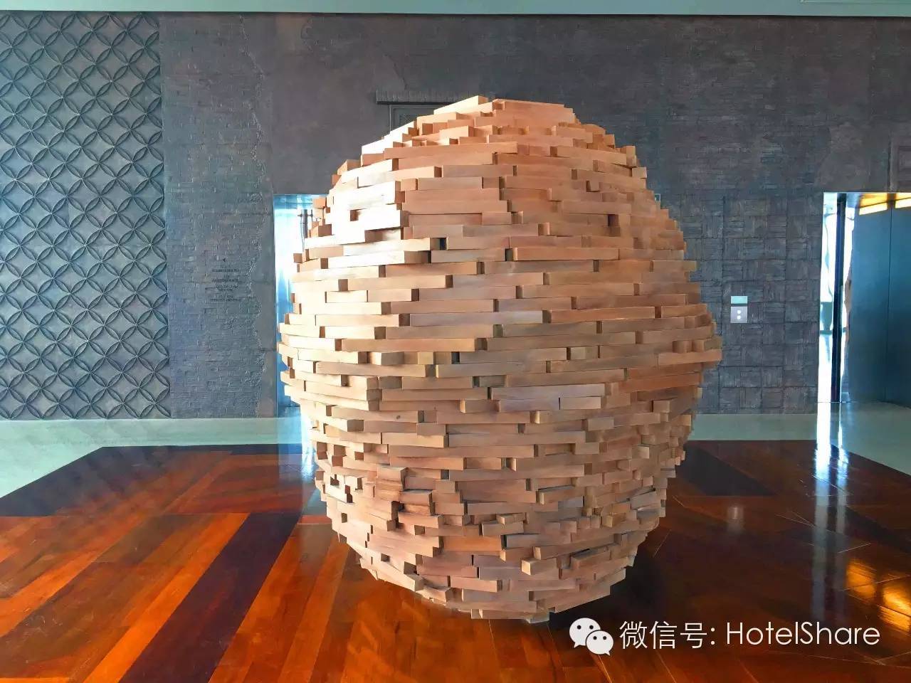 63楼泳池望月、70楼酒吧摘星，广州柏悦|探店首发