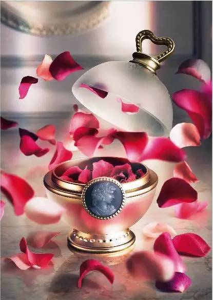 买大牌包包心路历程,从剁手党到省钱达人总共有多少步