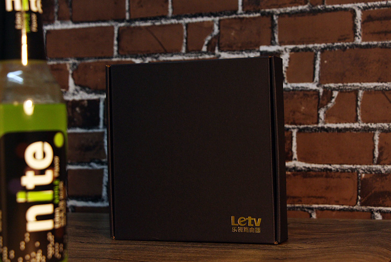 360路由器p1与小米路由器4c对比,360路由器p3和v2有什么区别