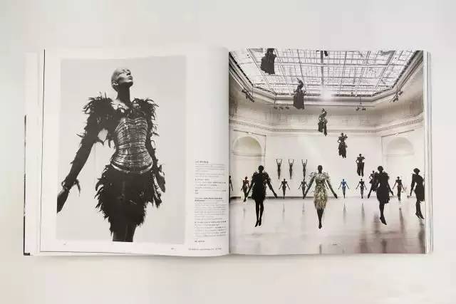 他设计的褶皱，在时尚圈领跑了53年！