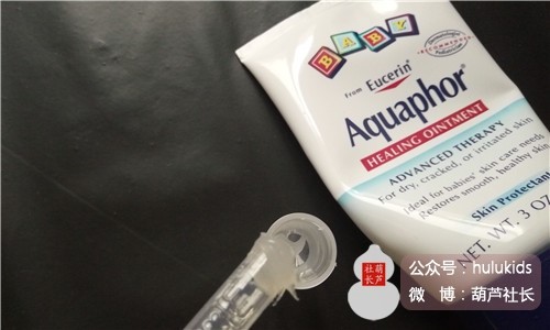 还在为宝宝过敏烦恼吗,宝宝湿疹的最好解决办法