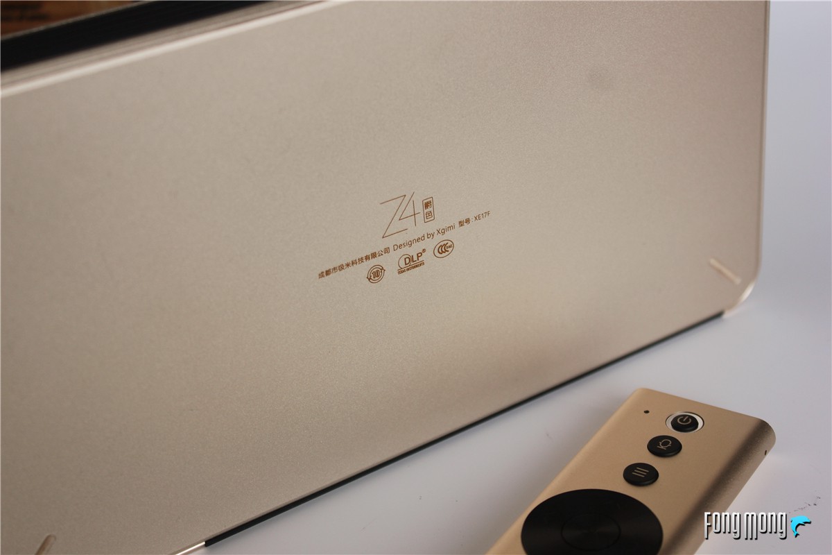 极米z4爵色投影仪是金色的么,极米z4x观影效果怎么样