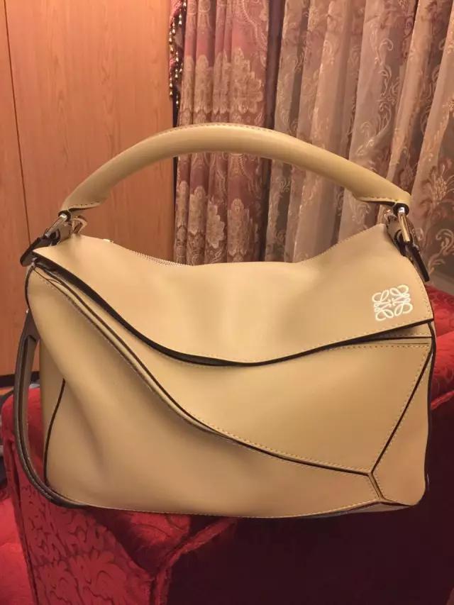 大牌包包有哪些实用耐背的,撞包的原因