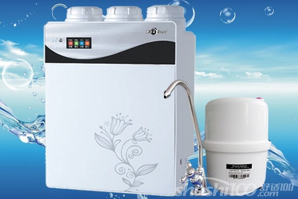 饮水机清洗方法及注意事项,饮水机的清洗方法和技巧