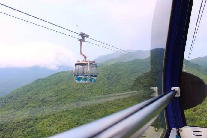 妈妈咪咪嘉年华的欢乐体验和香港郊区的生态怡然之旅