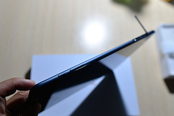 华为平板揽阅m2青春版10寸,华为揽阅m2青春版10.1有耳机孔嘛