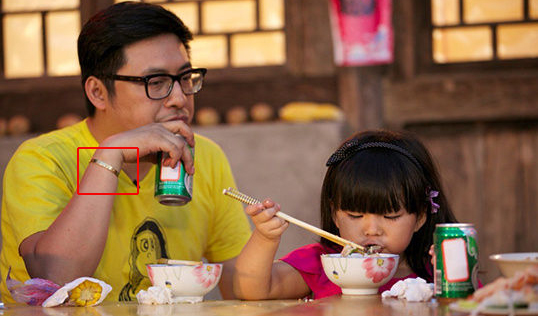 宋仲基婚戒爆料 (宋仲基谈恋爱证据)