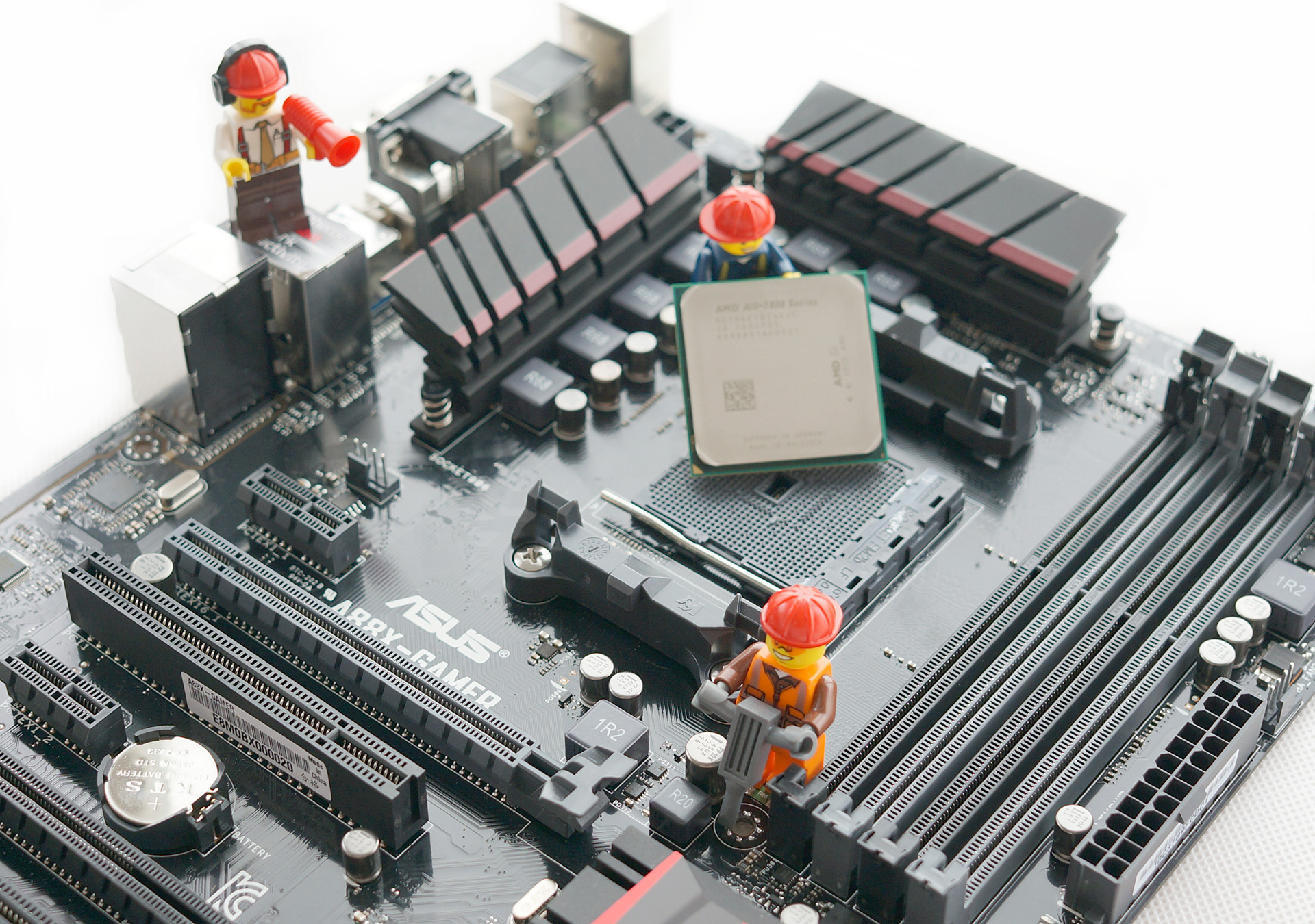 华硕rog8游戏测评,最便宜的华硕rog纯血主板测评