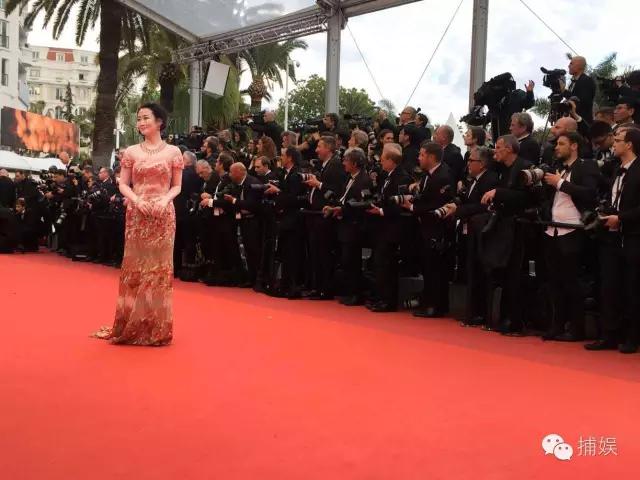 她从不蹭红毯,却作为中国影星被戛纳官方连续4年邀请