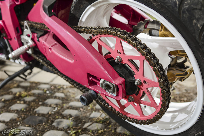 铃木k8爆改,hellokitty叛逆版