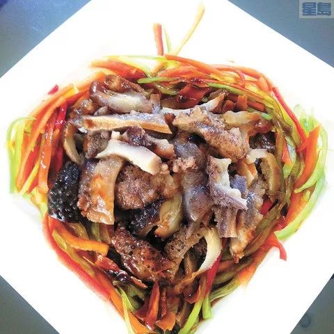 在国外海关东西被扣,华人回国被海关扣下