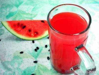 西瓜酒怎么做才好喝,简单又好喝的西瓜酒怎么做