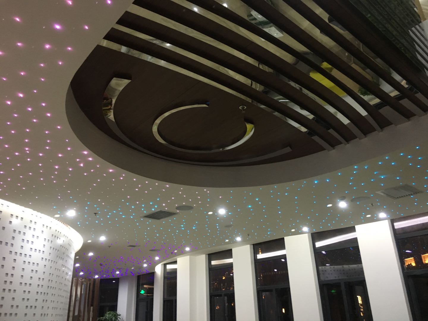 绱厜鐗╄仈绉戞妧,绱厜鐗╄仈涓婃捣