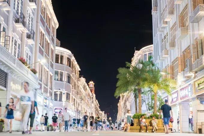 哄女友开心的绝招,哄女朋友的旅游攻略