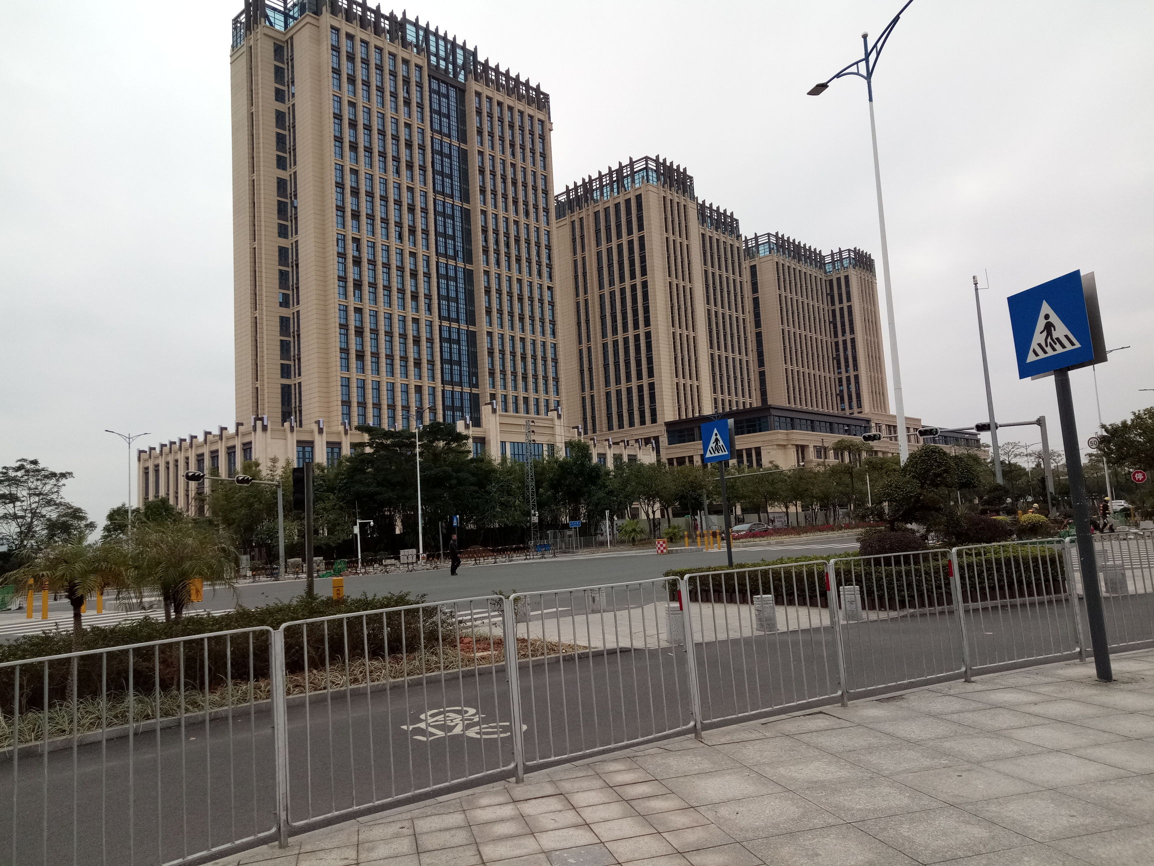 深圳和惠州交界视频,深圳惠州工业区