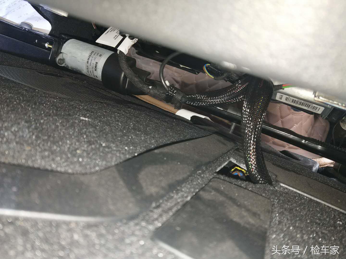 保时捷卡宴cayennes,卡宴混动价格