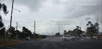 被闪电击中的人会怎么样,被闪电击中得到永生