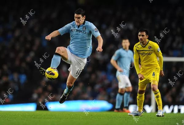 一代传奇走向另一代传奇,一代传奇创造历史奇迹