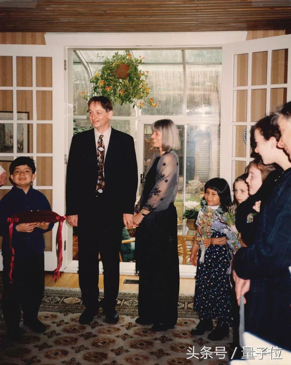 hinton深度学习论文,hinton最新演讲视频