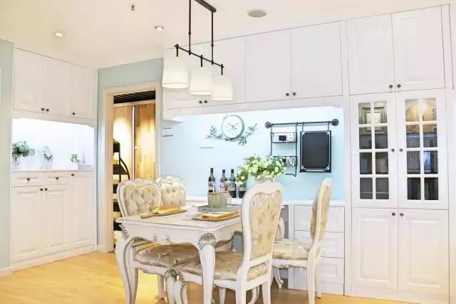 装白色的家具好看吗,装白色的柜子不耐脏吧