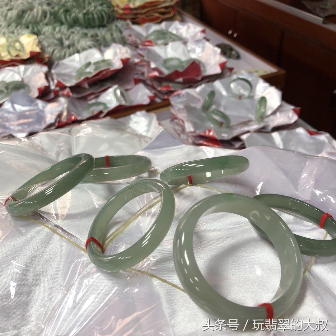 a货翡翠和b货c货翡翠如何辨别,翡翠的abc货到底是什么翡翠