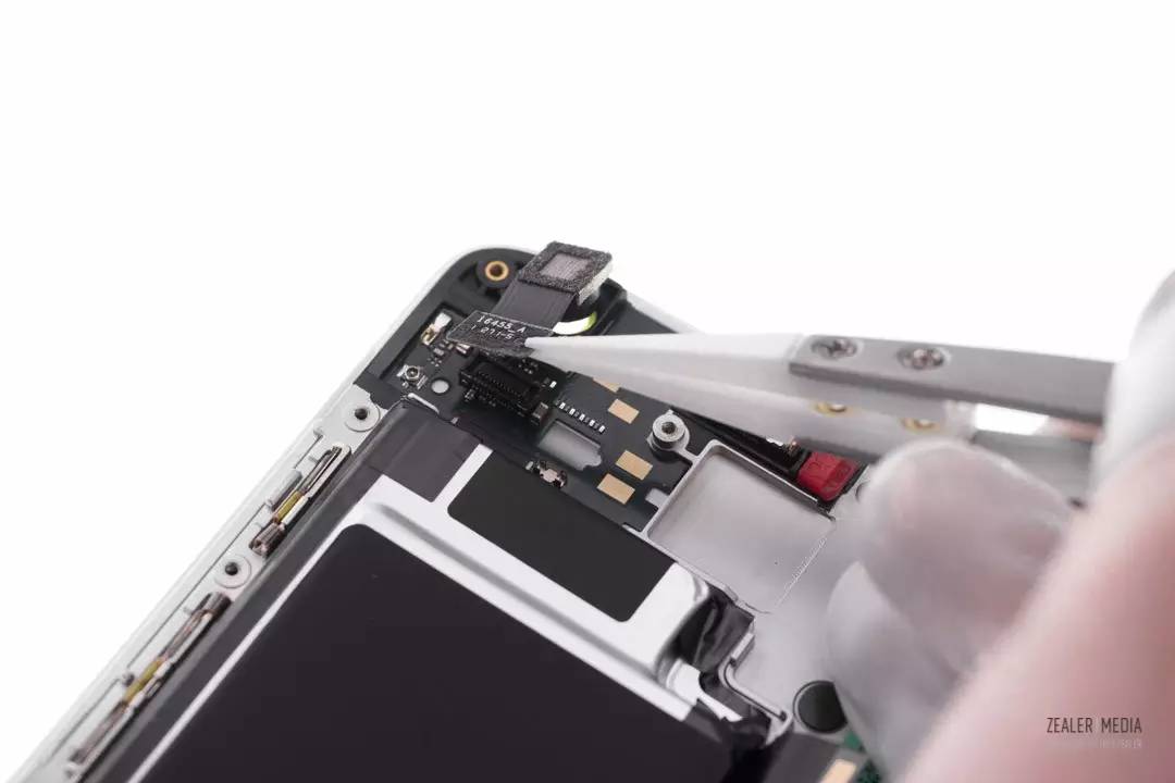 motox一代拆解,motox极耐摔吗