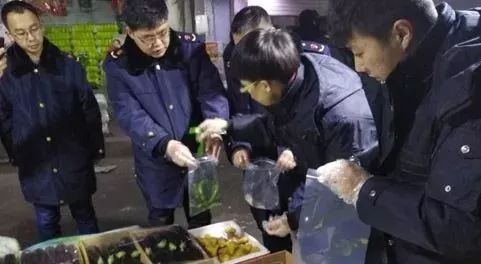 你办年货的“哈达”果菜质量咋样？200次检测显示：有一种家家必买菜“有风险”
