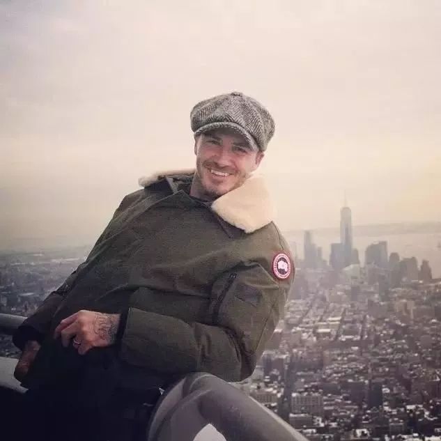 不要手机和钱包,这款羽绒服成小偷新目标!街头直接强扒……