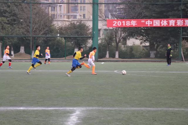 奔跑吧少年幼儿足球联赛,奔跑吧少年足球比赛恩施
