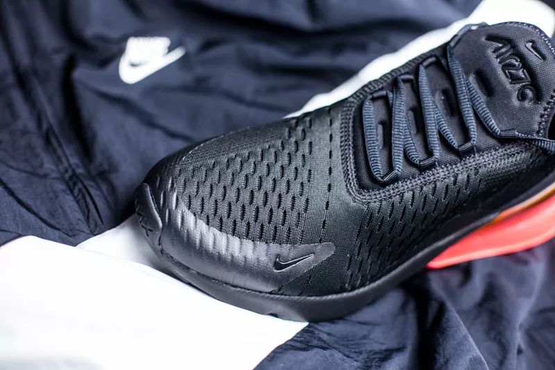 max270气垫测评,airmax270气垫多重可以踩开