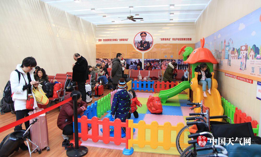 春运大迁移意义,春运十年见证中国巨变