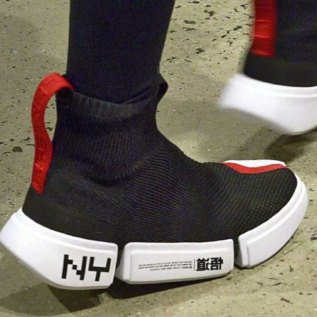 李宁新款打篮球最舒服的是哪一款,李宁和匹克篮球鞋推荐