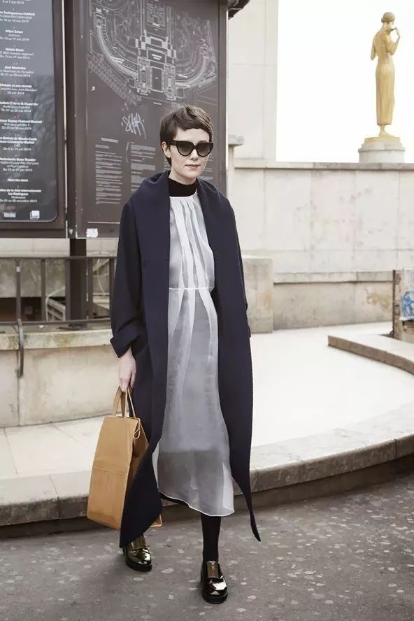 男人穿黑色连裤袜的正确方法,黑色连裤袜的正确穿法