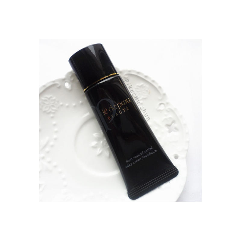 这几款粉底液属于控油系的，完美的油皮底妆