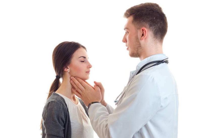 咽炎什么季节犯病,咽炎不容易好怎么办