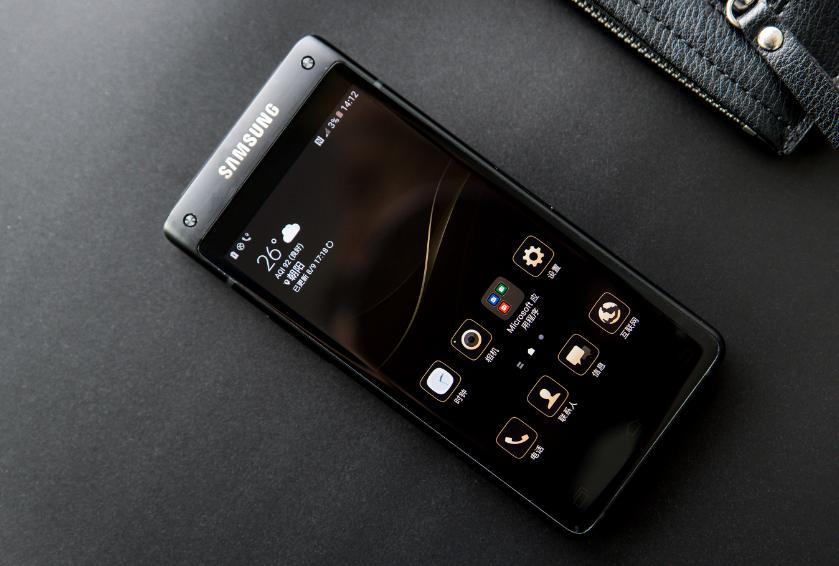 三星g9298和w2018哪个好,三星g9298和三星w2018对比