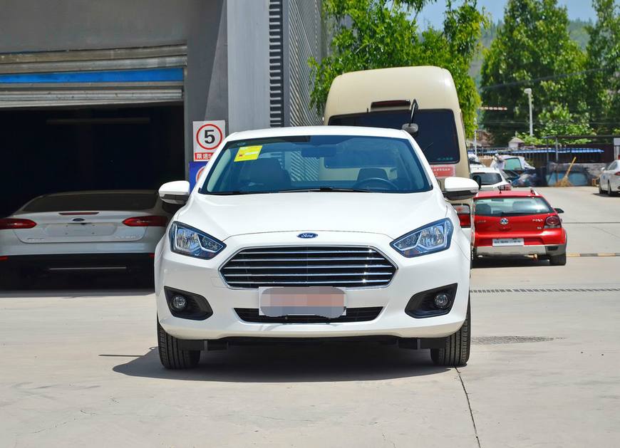 福特福睿斯值不值得入手,福特福睿斯值得购买吗怎么样