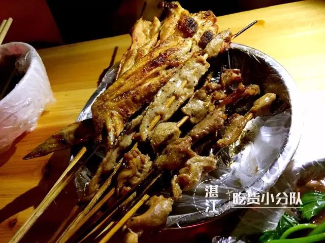 湛江20家“破店”，开着豪车的人都排队去吃！因为它够旧够破够味