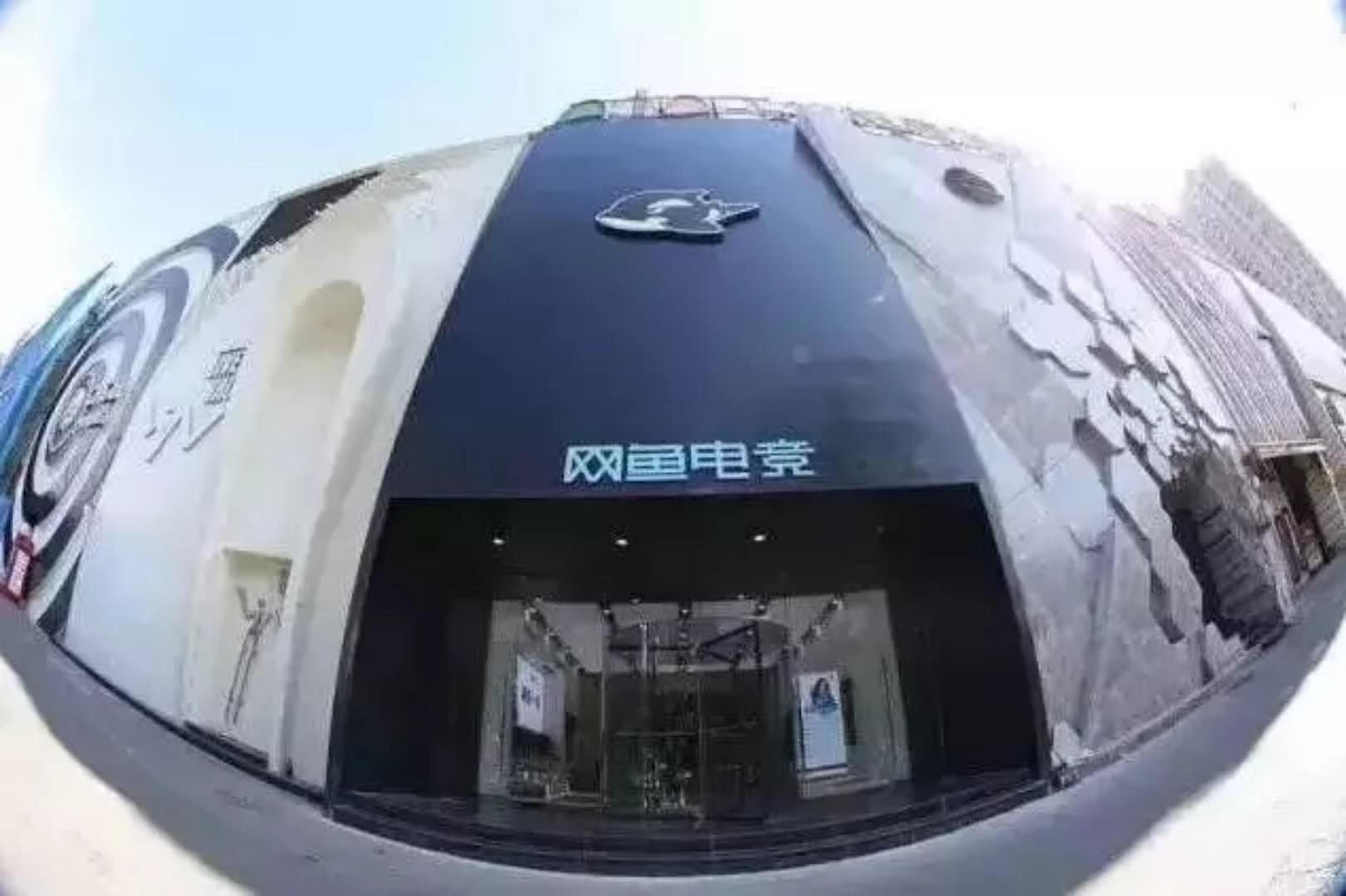 uzi比赛单杀四人,uzi极限操作拿下四杀