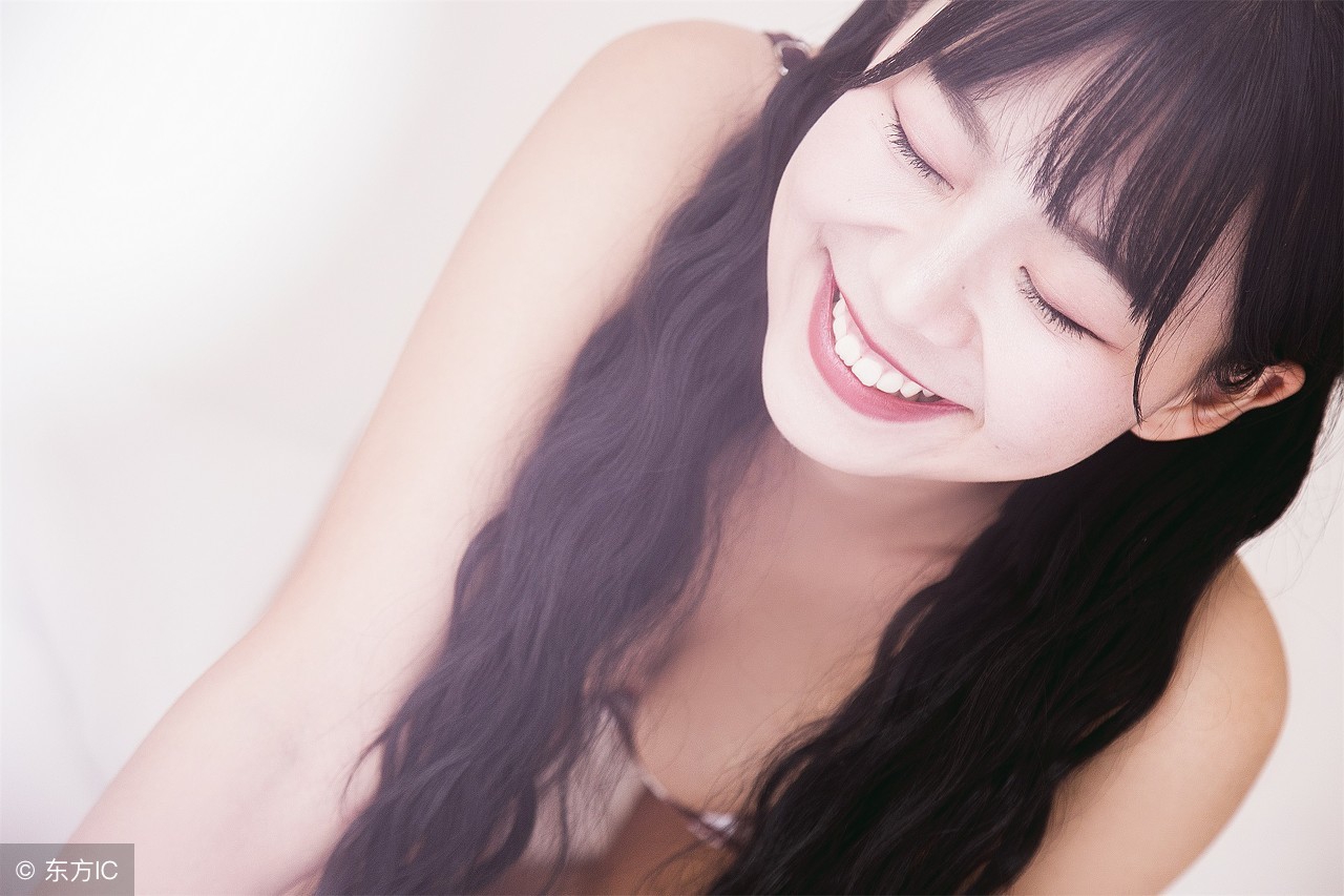 嘴唇干裂起皮怎么食补,冬季养生冬季嘴唇干裂起皮的原因